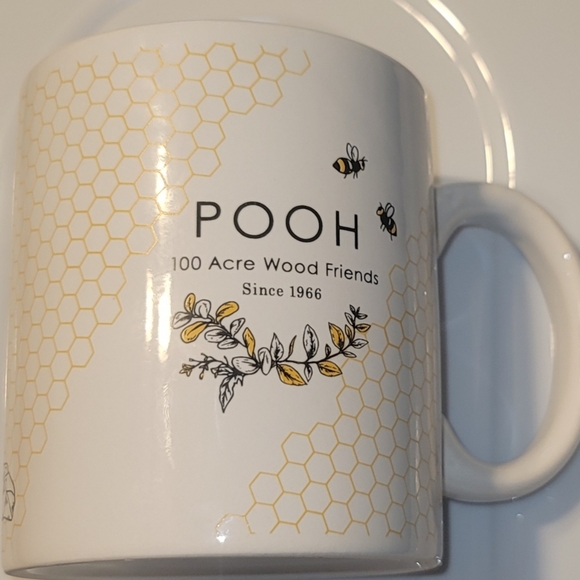 New Disney Pooh Mug - Picture 5 of 5